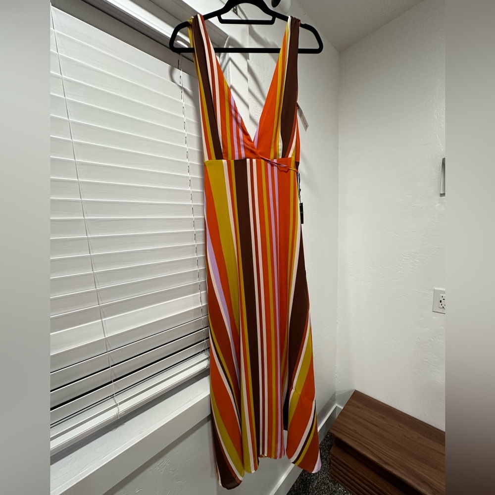 Forever 21 Contemporary Vertically Lined Maxi Dress